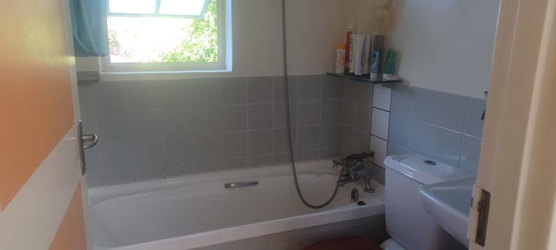 2 Bedroom Property for Sale in Lakeside Western Cape